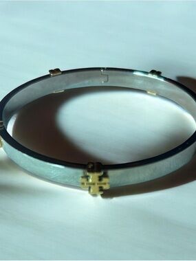 NEW Tory Burch Classic Logo Hinge Bangle Bracelet